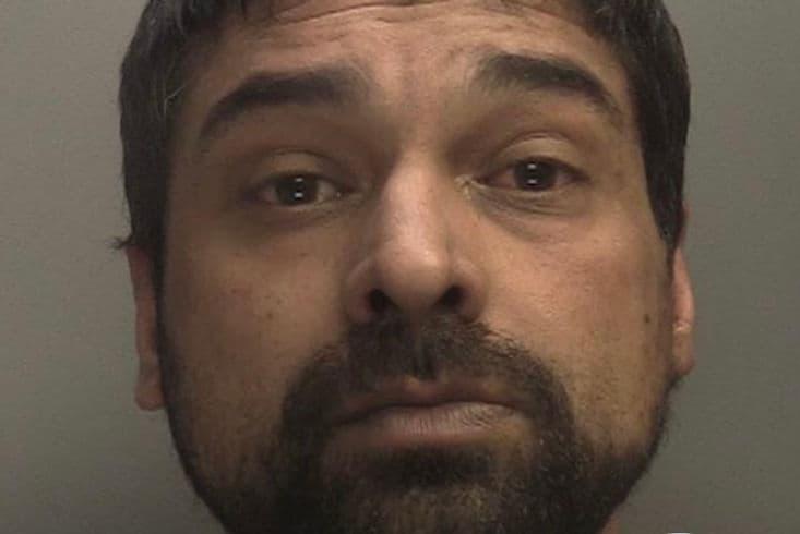 eccb05ce50c60868fdadd27df955a5cf9d9a09c9 733x490